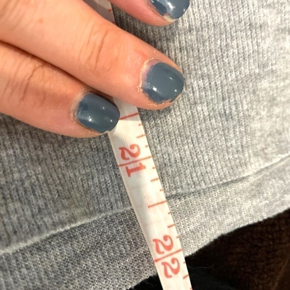 Ribbed Boxy Grey Heather Top 🤍 - Picture 7 of 8